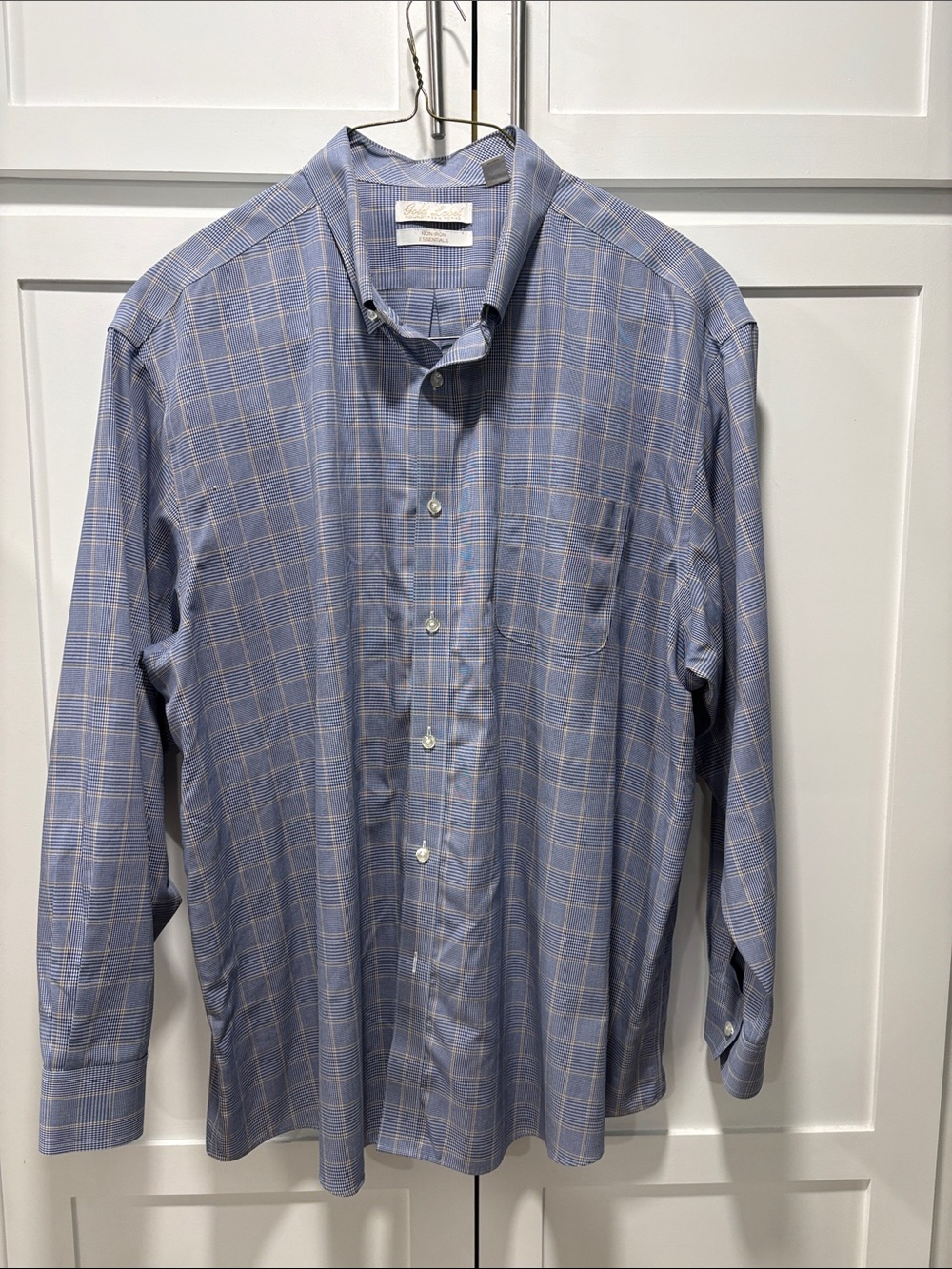 Men's Blue Plaid Long-Sleeve Button-Down Shirt